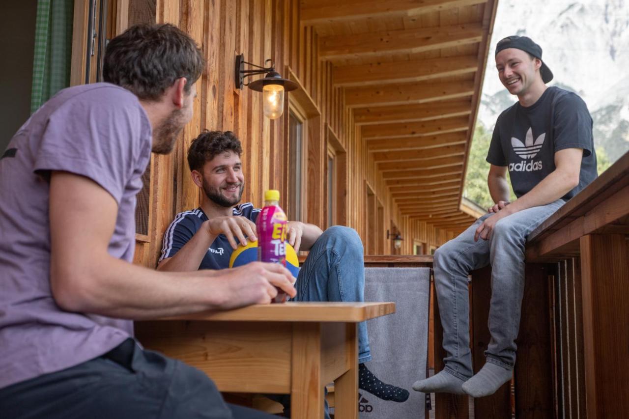 Area 47 - Tirol Hotell Ötztal-Bahnhof Eksteriør bilde