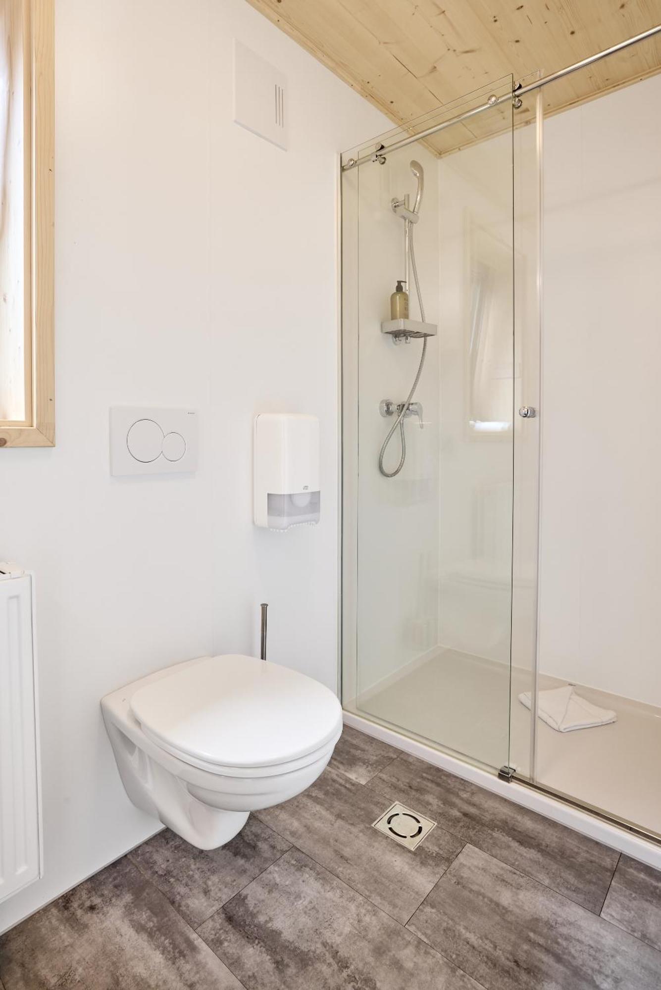 Area 47 - Tirol Hotell Ötztal-Bahnhof Eksteriør bilde