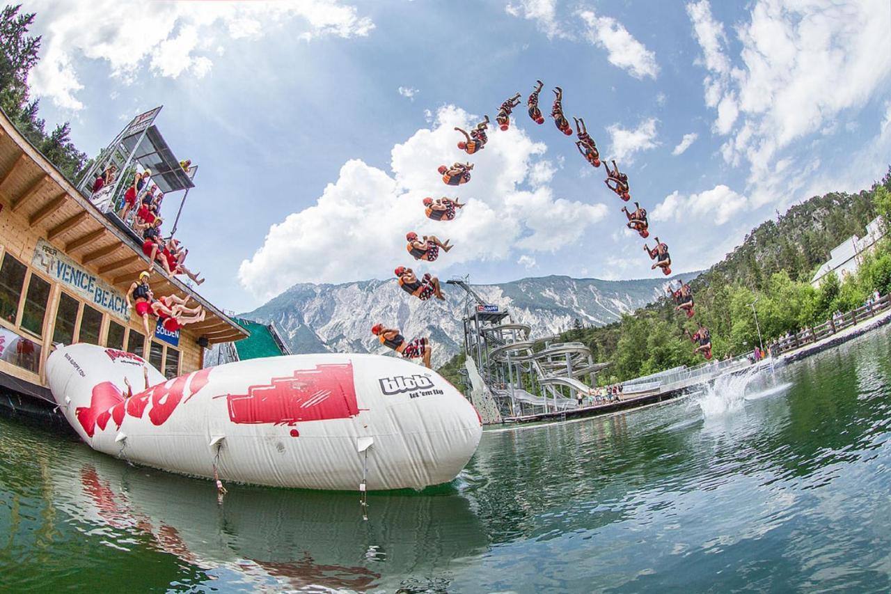 Area 47 - Tirol Hotell Ötztal-Bahnhof Eksteriør bilde